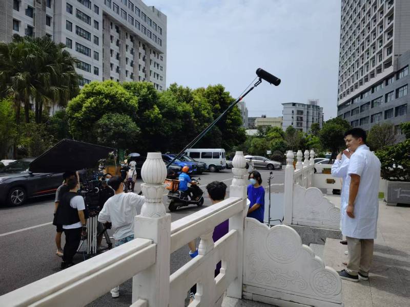 三台县广告片拍摄公司低成本实现高规格制作的诀窍
